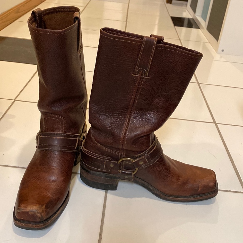 Beautiful Frye leather boots